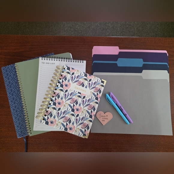 Notebook Bundle - Picture 1 of 9